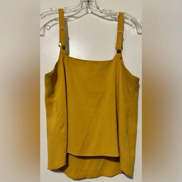 Hem & thread mustard tank top size M - Picture 2 of 5